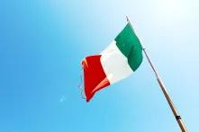 italienische Flagge im Wind